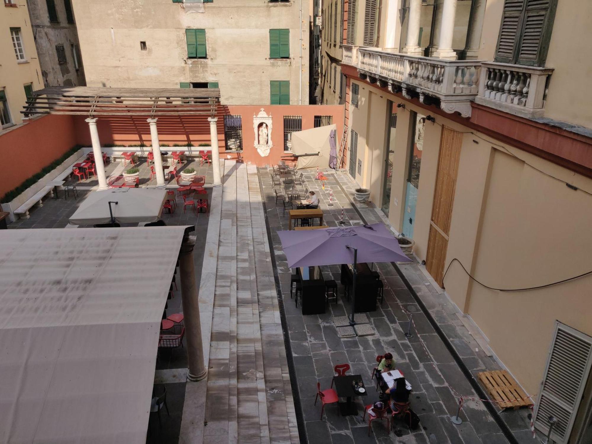 Una Finestra Speciale Su Palazzo Rosso. Monolocale Genua Exteriör bild